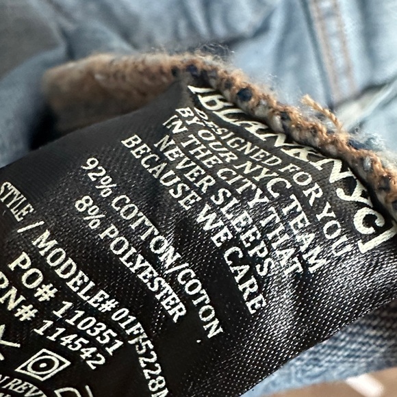 NWT Blank NYC Distressed Blue Jean Jacket - Picture 7 of 8
